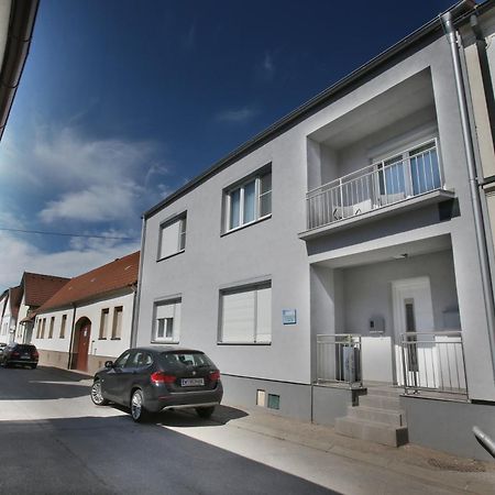 Zentrum 2 Moerbisch Мербише-ам-Зее Экстерьер фото